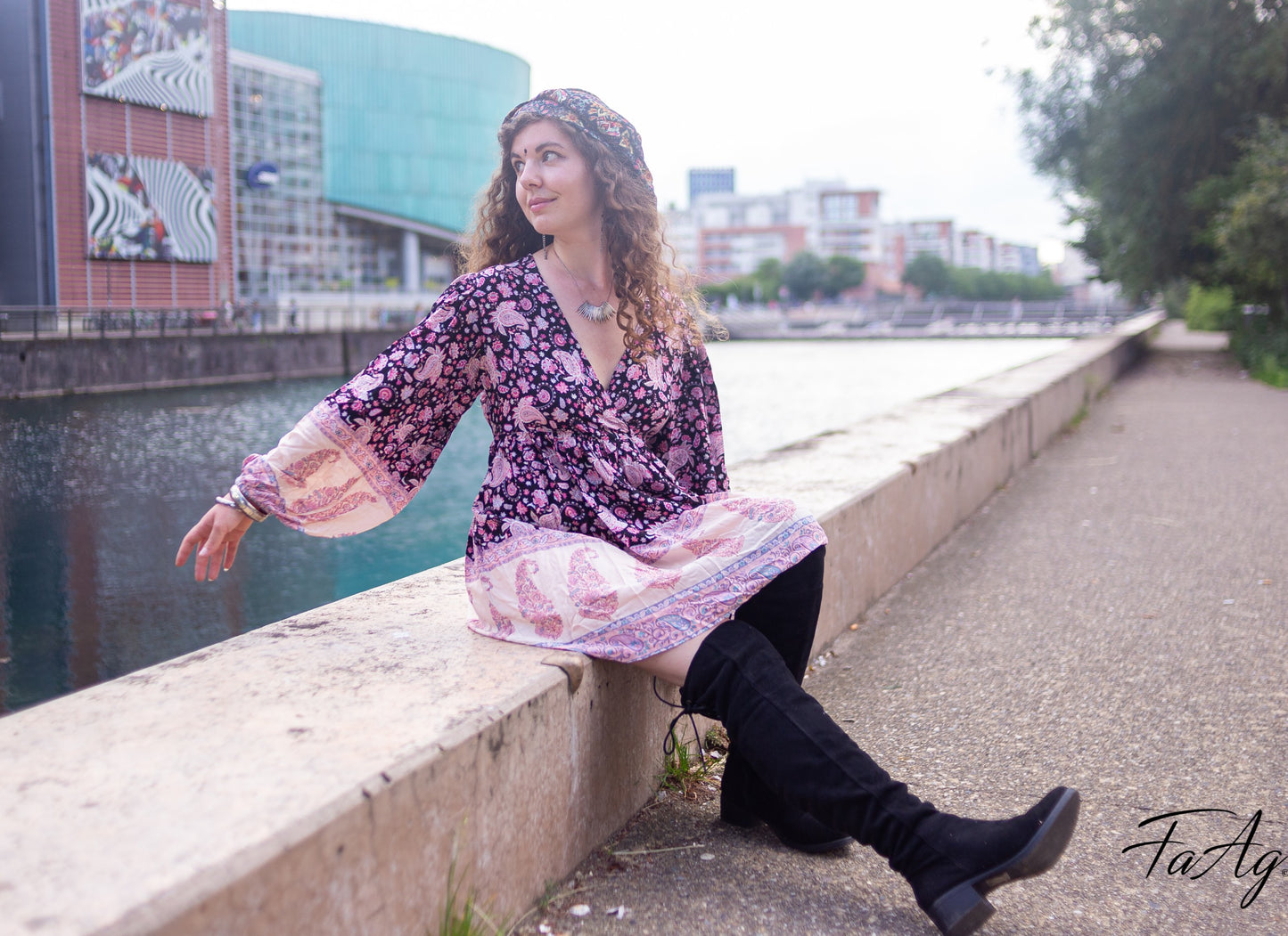robe boheme chic noire rose manches amples
