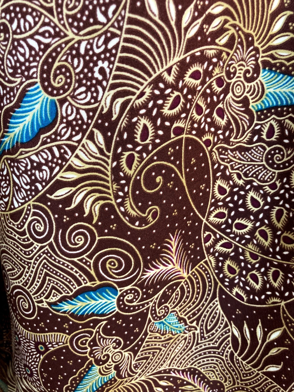 tissu en batik bordeau rouge bleu imprimé ethnique